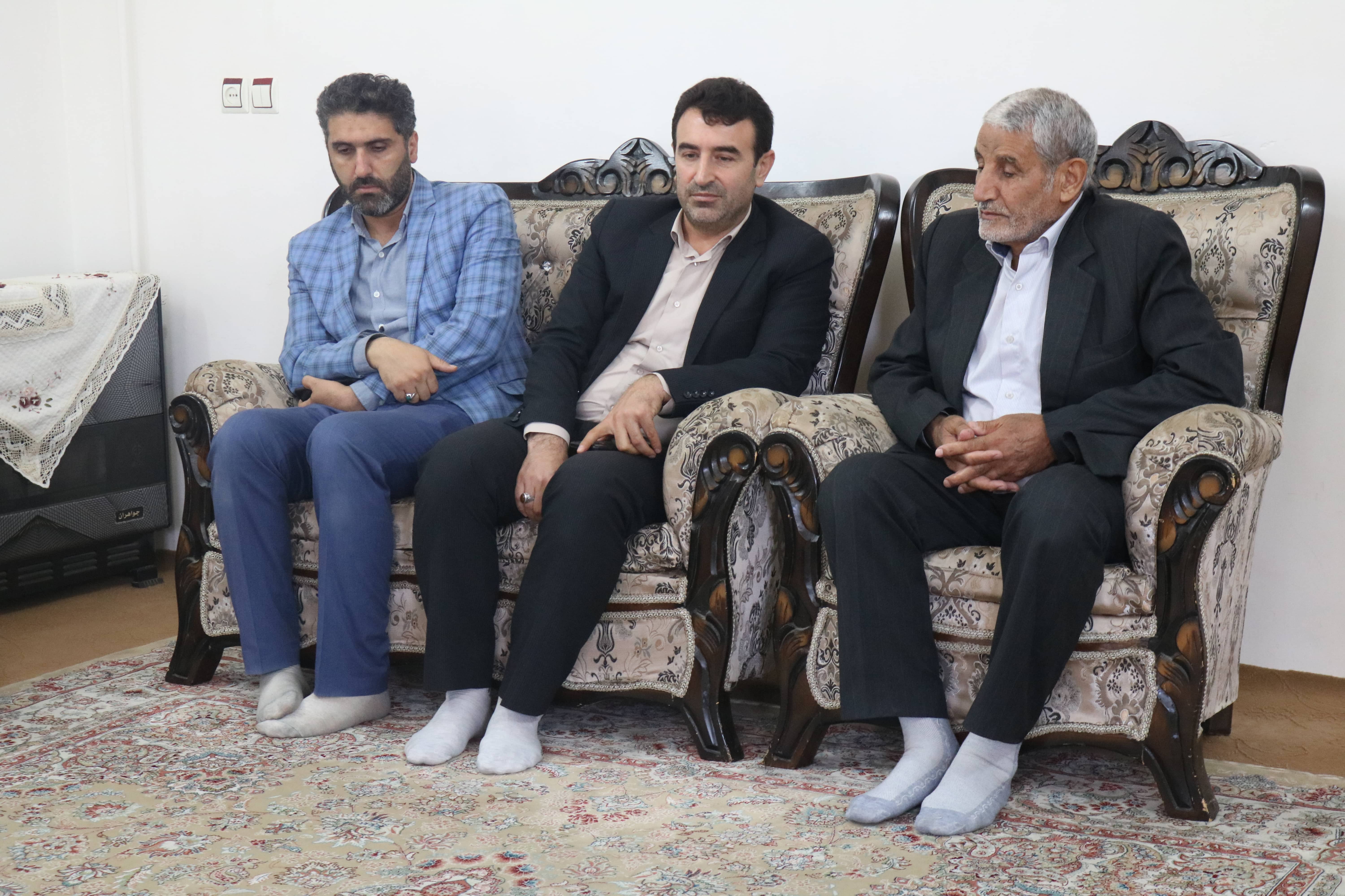 دیدار سرپرست دانشگاه به همراه همکاران با خانواده شهید مجتبی ثقفی